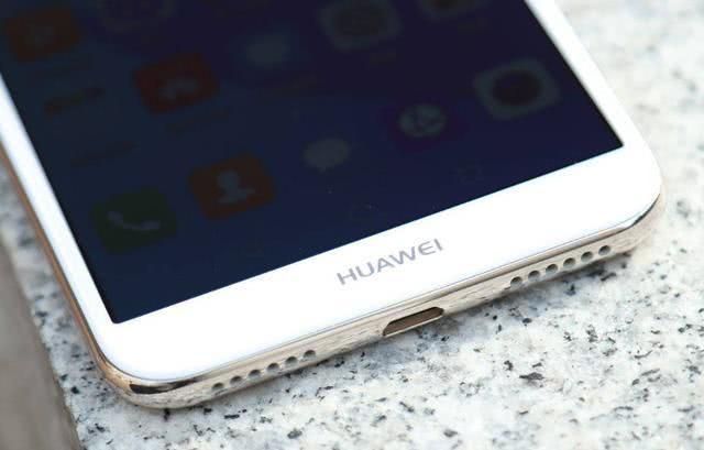 Huawei запустит смартфоны серии R, подаст товарные знаки для названий R17, R19 и R21 в EUIPO