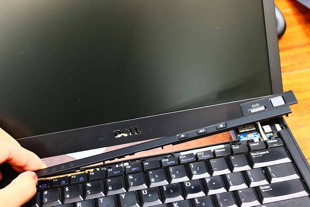 dell_e4300_keyboard_replacement4