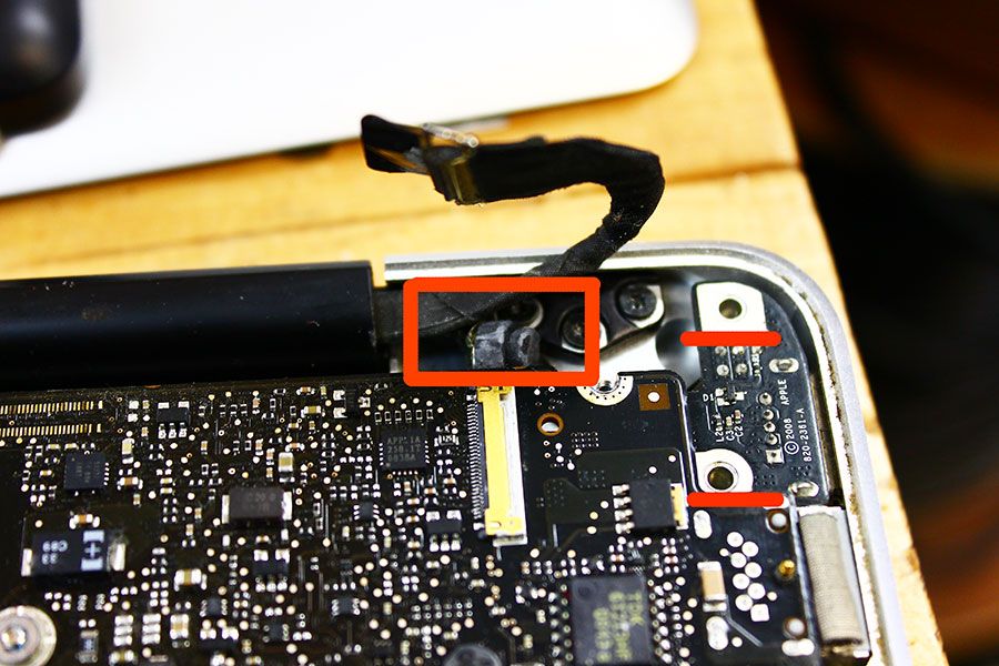 2012_macbook_disassembly_cleaning10