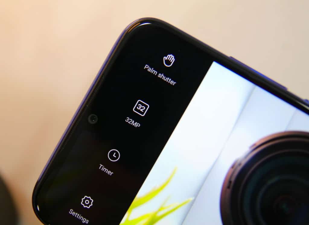 Palm Shutter в Редми Y3
