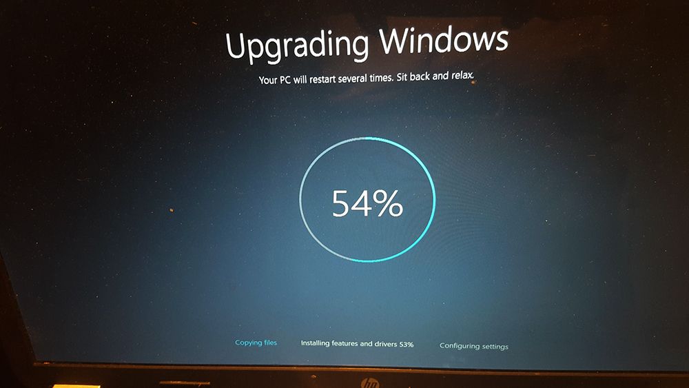 Как избежать перезапуска обновления Windows 10 - простой способ исправить