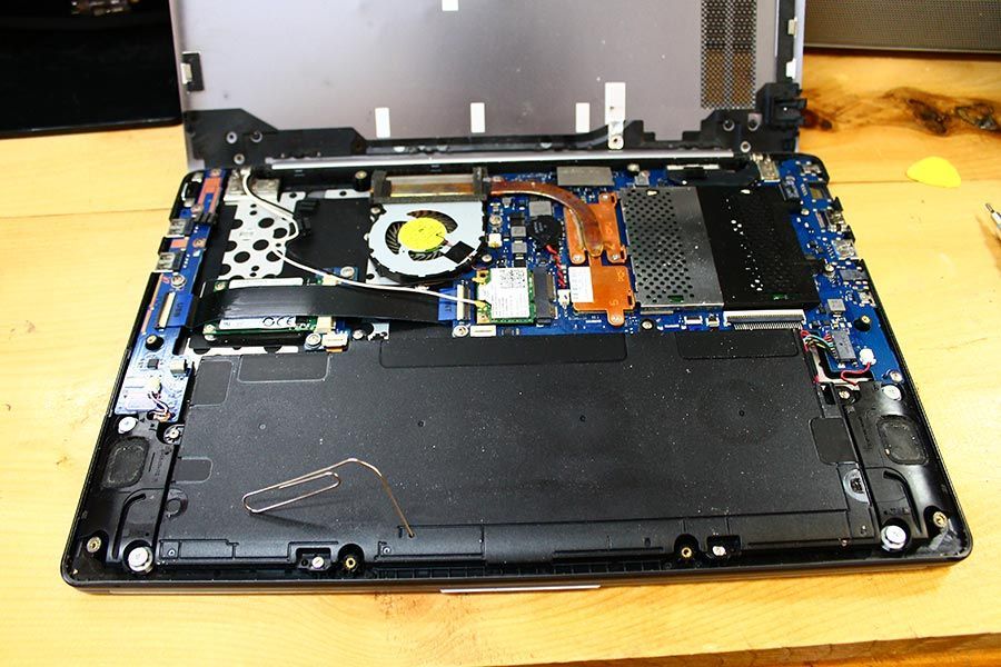samsung_series7_ultra_disassembly9