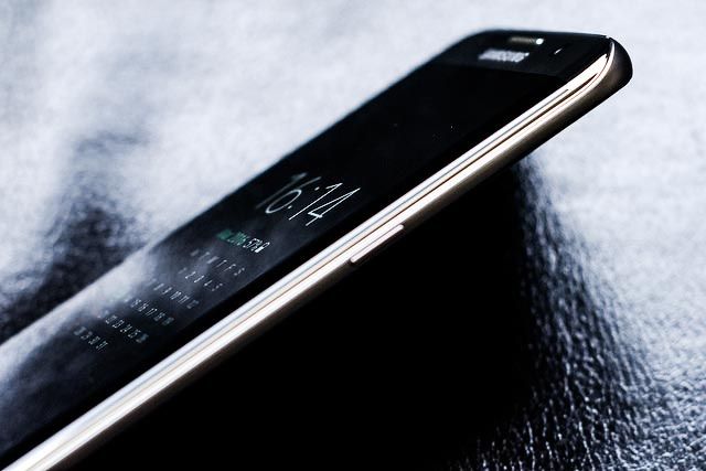 Samsung Galaxy S7 не запускает проблем (черный экран)